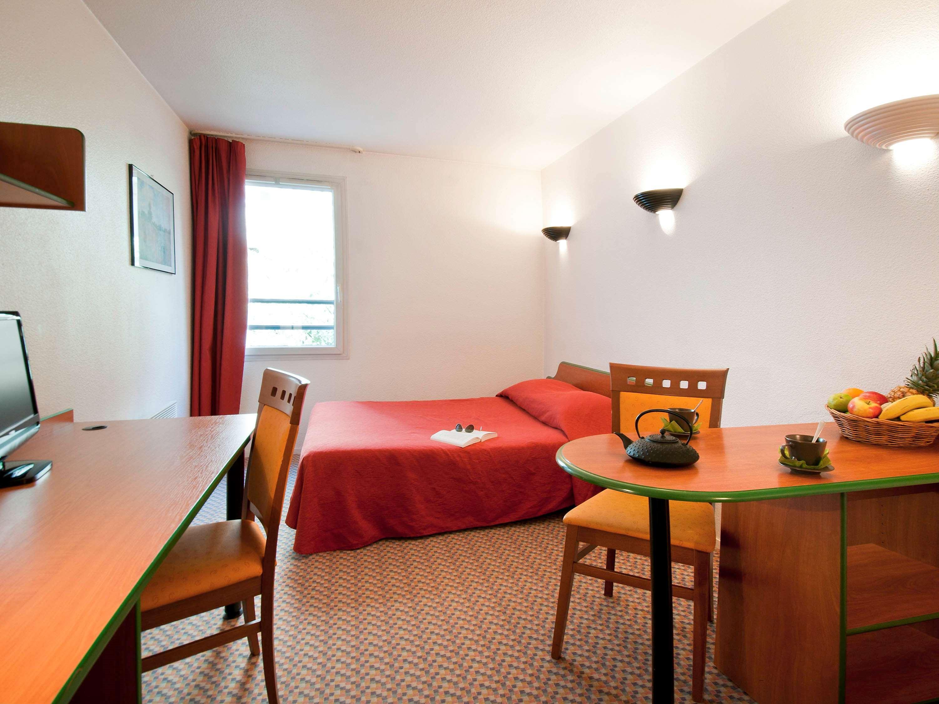 Aparthotel Adagio Access La Defense - Leonard De Vinci Courbevoie Eksteriør bilde