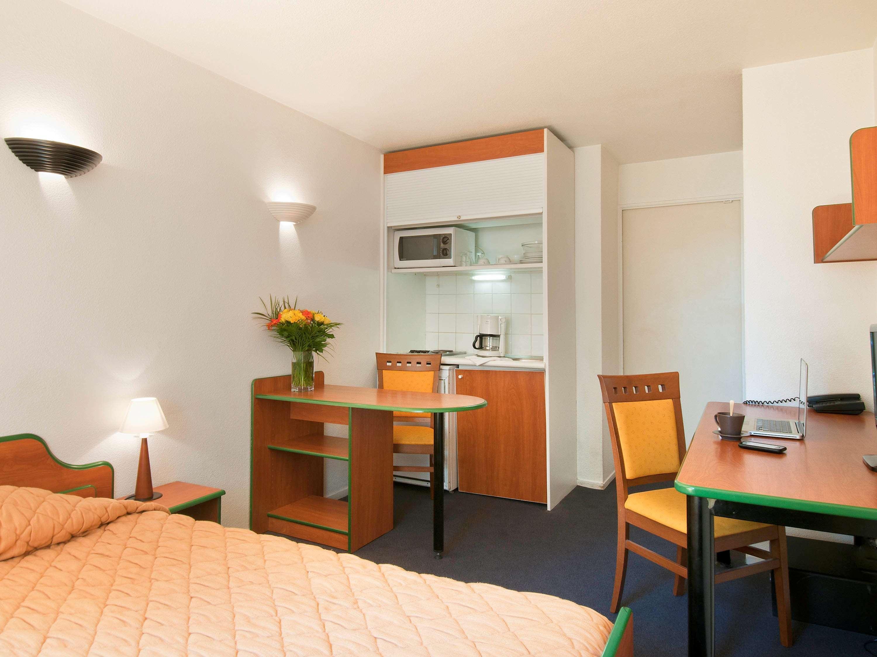 Aparthotel Adagio Access La Defense - Leonard De Vinci Courbevoie Eksteriør bilde